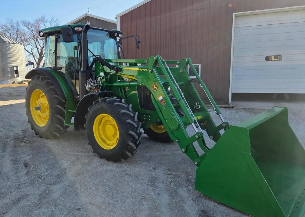 2024 2024 John Deere 5095M